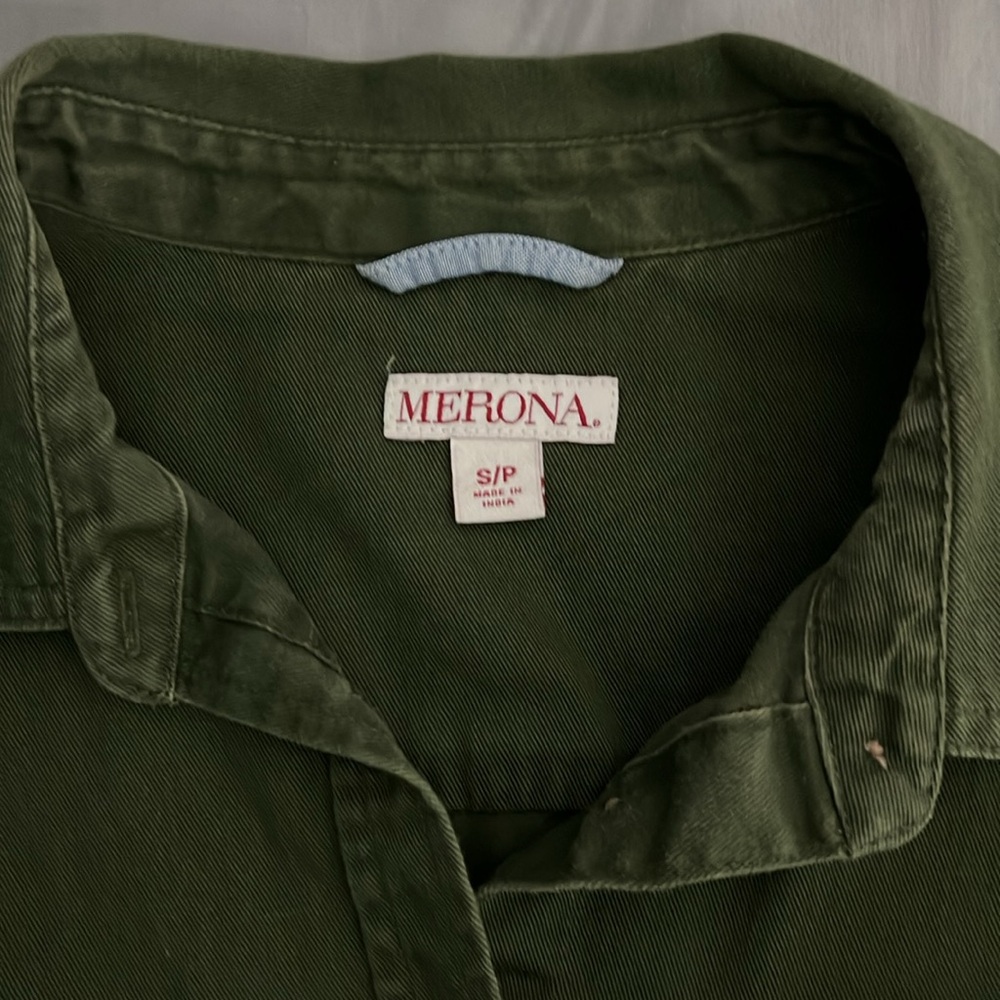 Green Button-Up - Picture 4 of 4